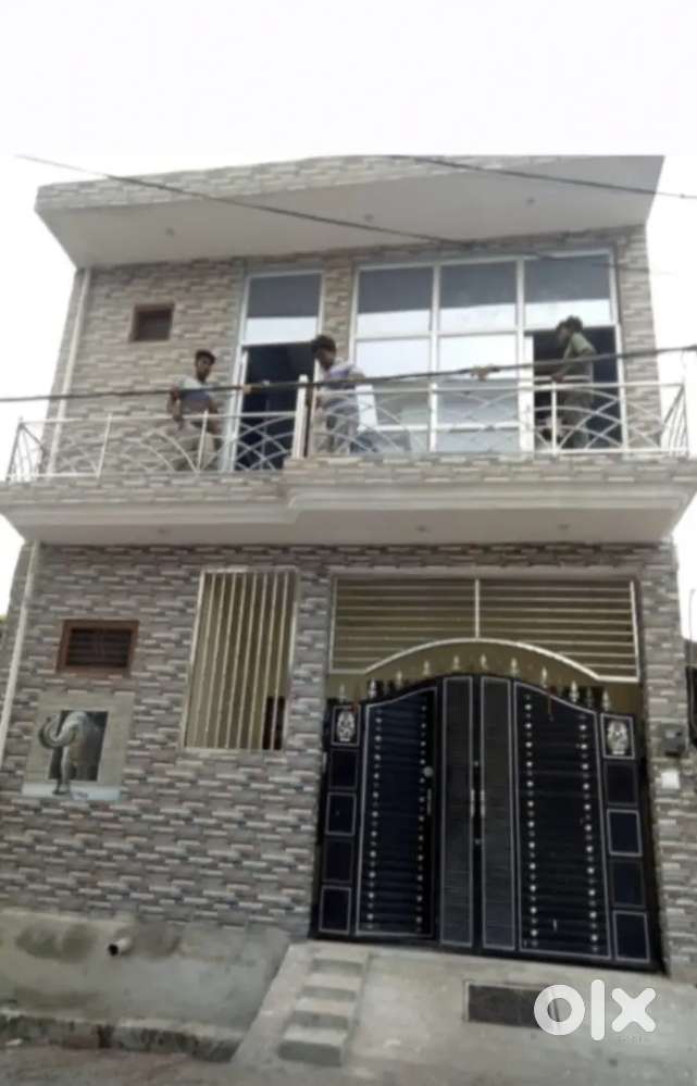 House for sell well maintained and good