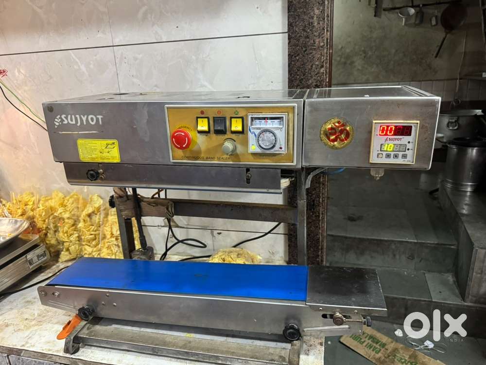 Namkeen paking machine