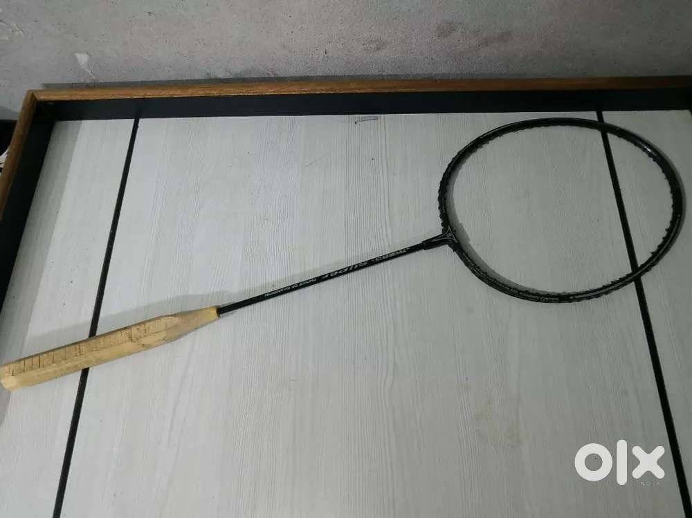 Joseph badminton racket body
