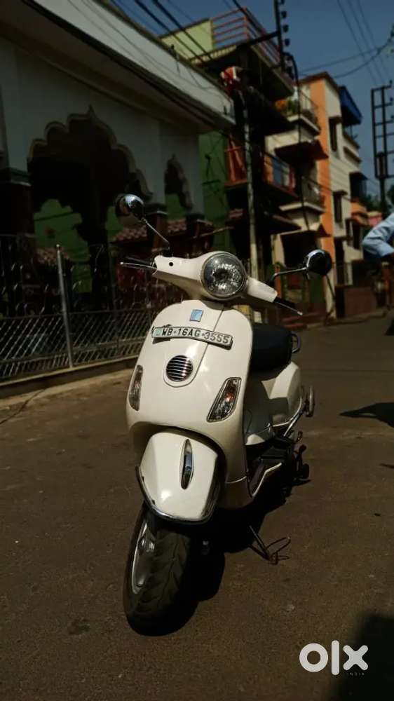 Iconic Retro Scooter in Mint condition