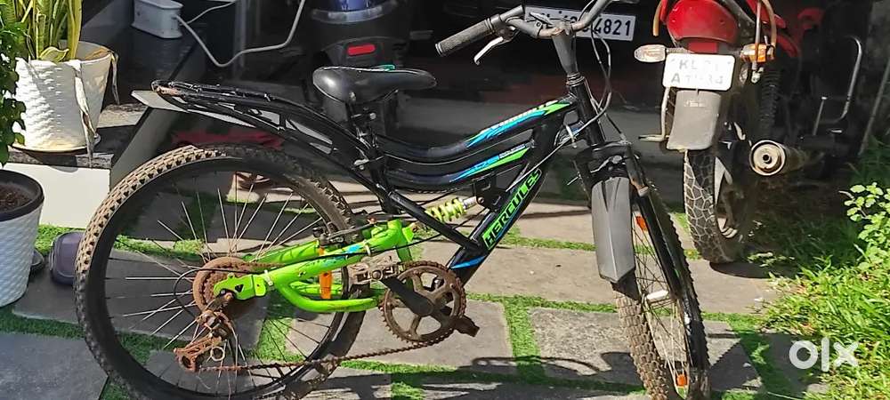 Hercules dynamite 6 gear cycle for sale