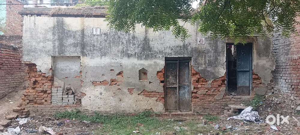 Urgent sale in mannuadih sc plot