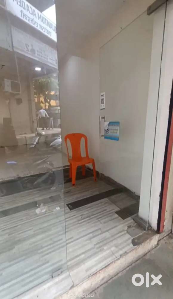 Office for rent opp bhyander station east 1st floor  back office