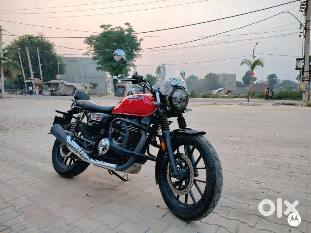 Showroom condition Honda CB350RS  7Yrs Warranty & Premium Accessories