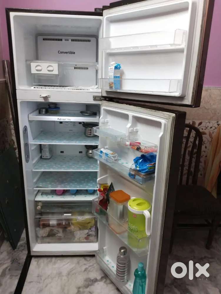 LG Convertible double door fridge 360 Ltr 2 years old