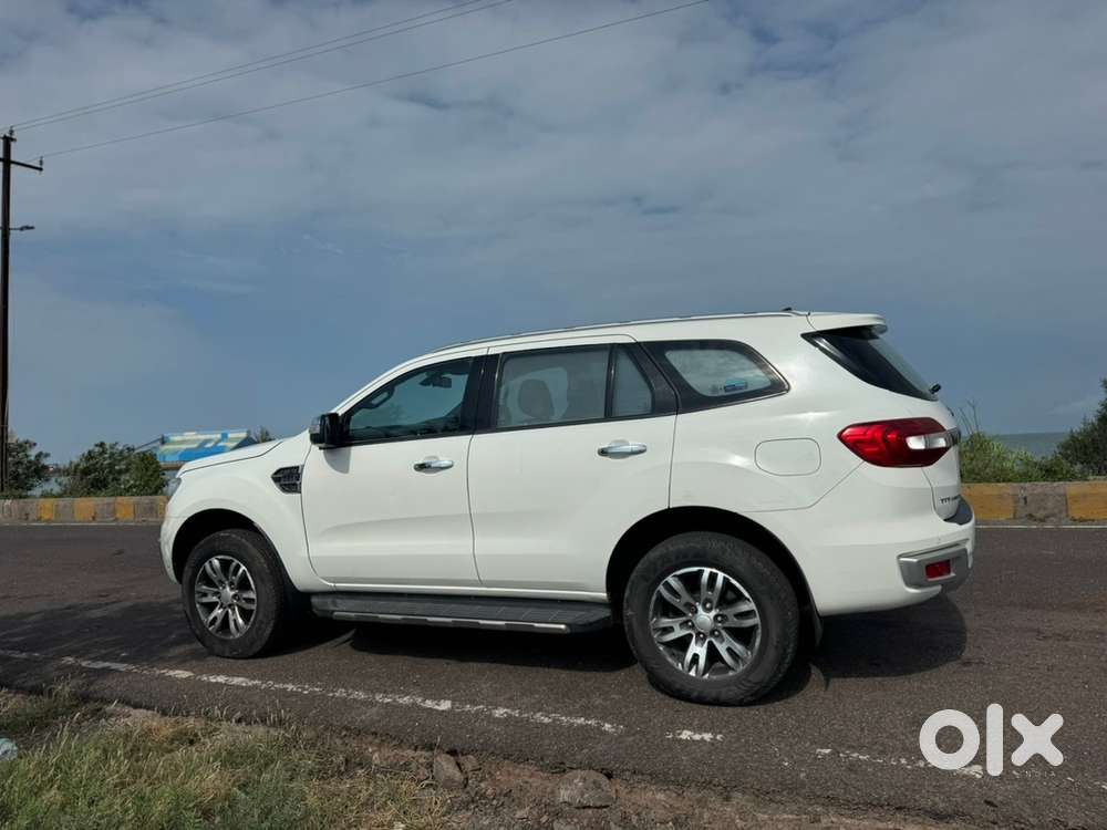 Ford Endeavour 2017