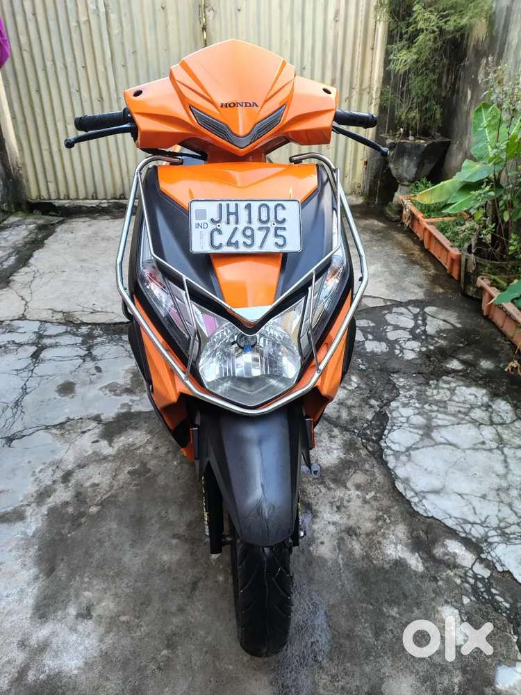 Honda Dio Dlx 2021 model