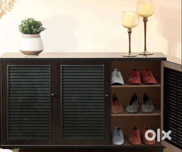Classy Shoe-rack, Plastic Tables & Chairs