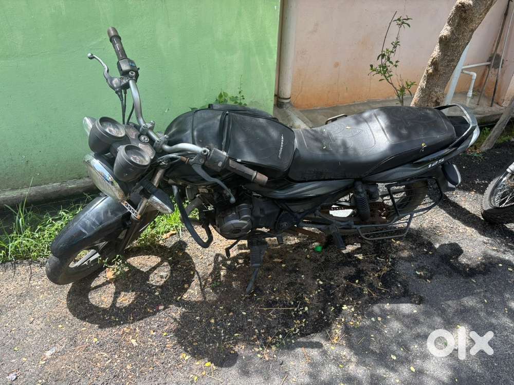 bajaj discover 2011 model
