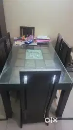 6 seater dinning table