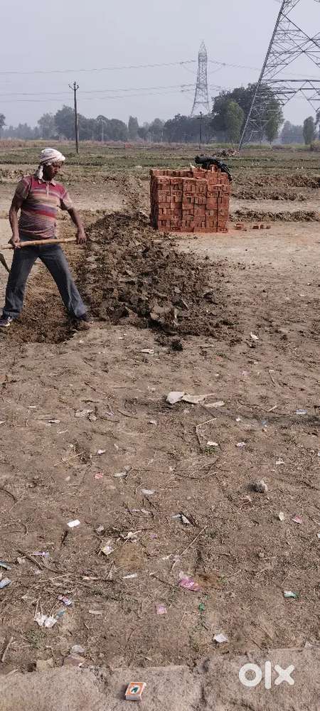 मेडिकल कॉलेज के पास फतेहपुर,मेरा  स्वयं का प्लॉट है दाखिल खारिज के साथ