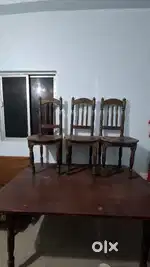 20 year old dinning table with 3 chair