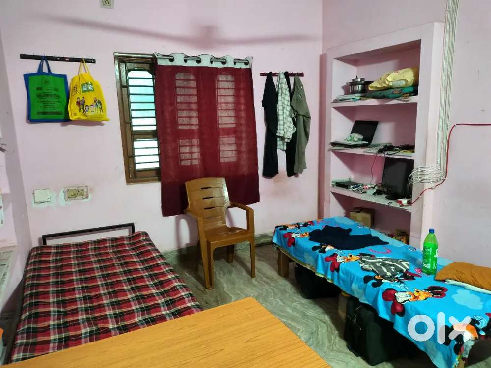 Boys hostel available at samantarapur