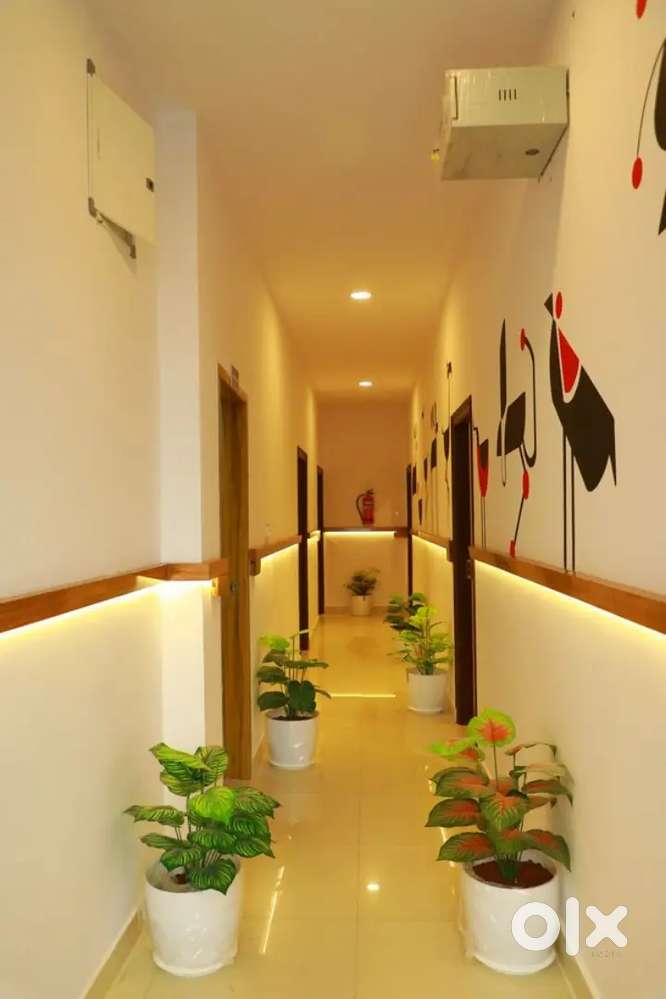 34 rooms Running hotel for sale 1 cr