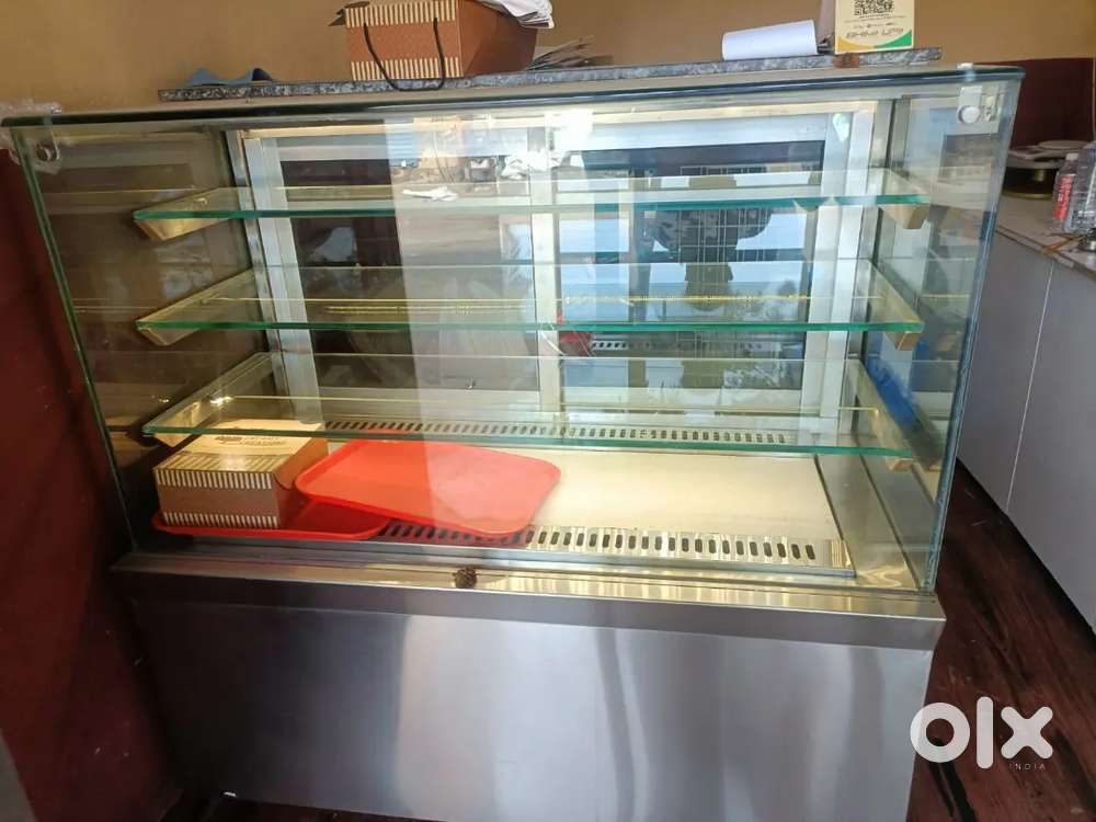 Cake Display Counter