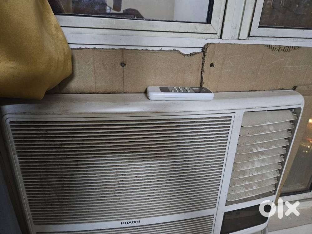 Hitachi 1.5 ton 5 star Window AC