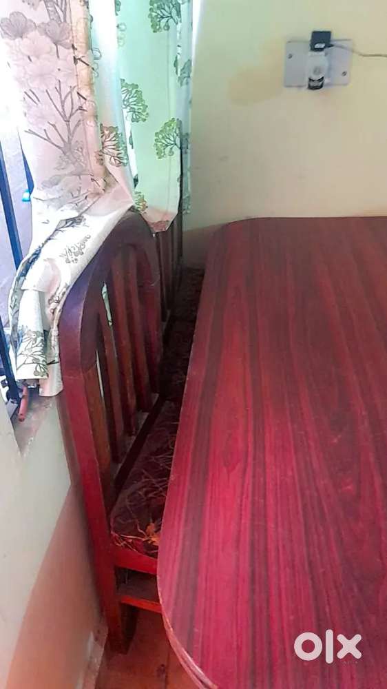 6 seater dinning table