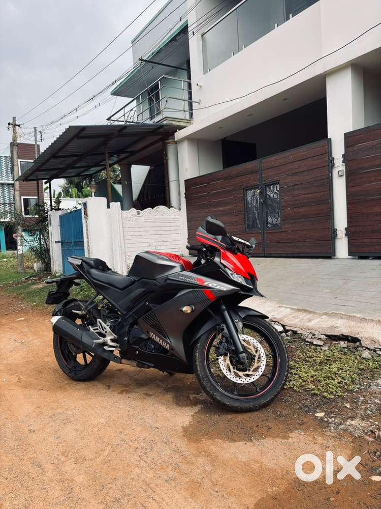 R15v3 red colour