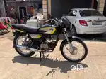 Bullet टायर प्लेटिंग ड्रम प्लेटिंग पोक्स  सिल्वर गाडी ब्लॅक केलेली आहे
