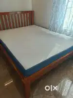 6 months old cot with mattress