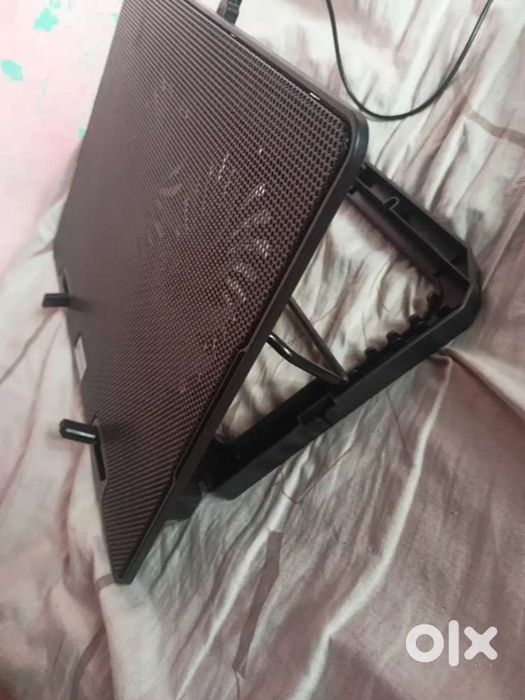 Laptop cooling pad
