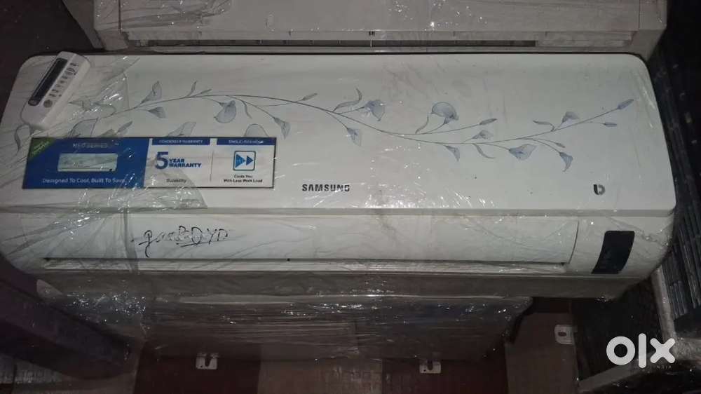 Samsung. Lg model split ac full copper excellent condition working les