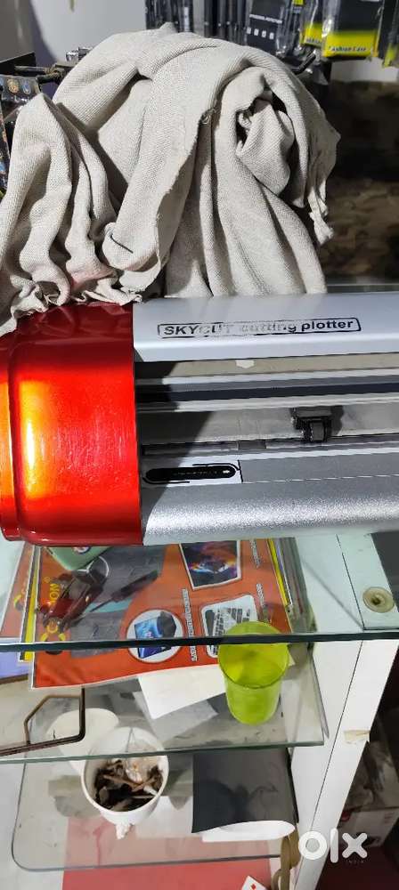 24* skycut plotter brand new only one month used