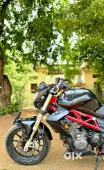 Benelli TNT 300