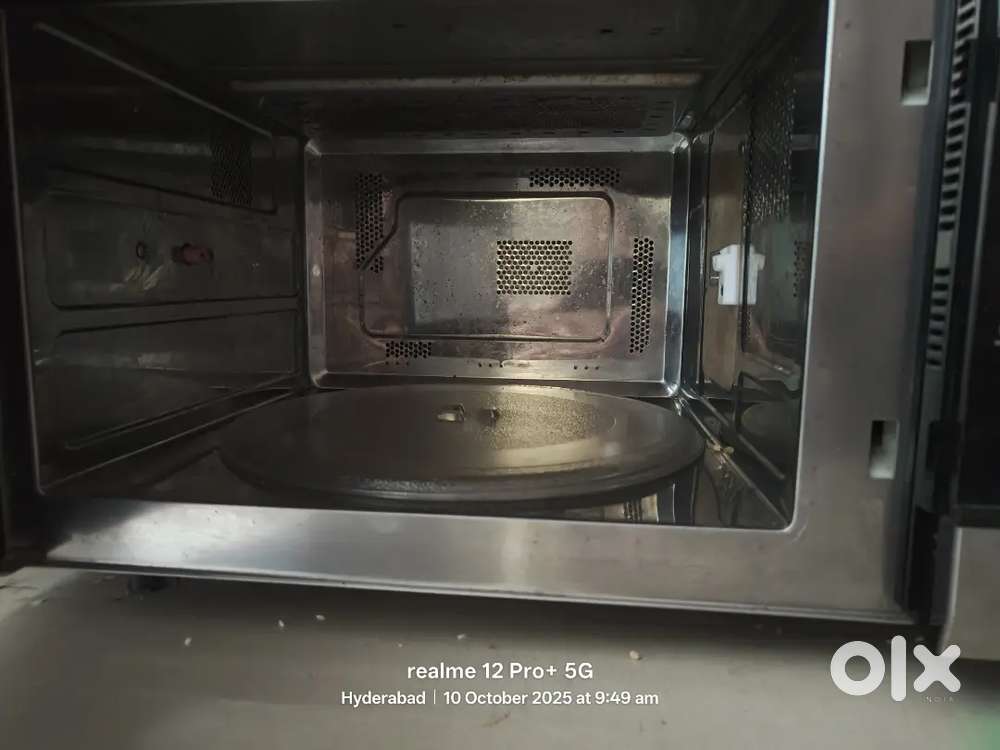 Microwave oven