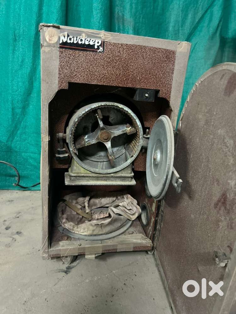 Navdeep Aata Chakki machine