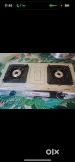 Gas stove with 2 burners