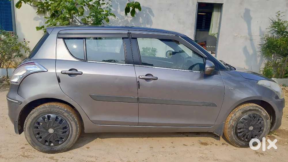 Maruti Suzuki Swift VXi (2015) VVT ENGINE