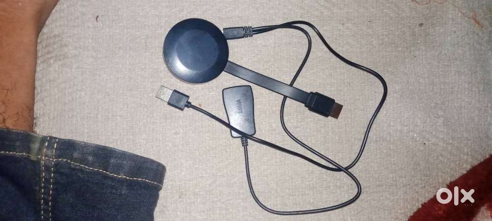 Chorm cast electronic Device connected the simple LED