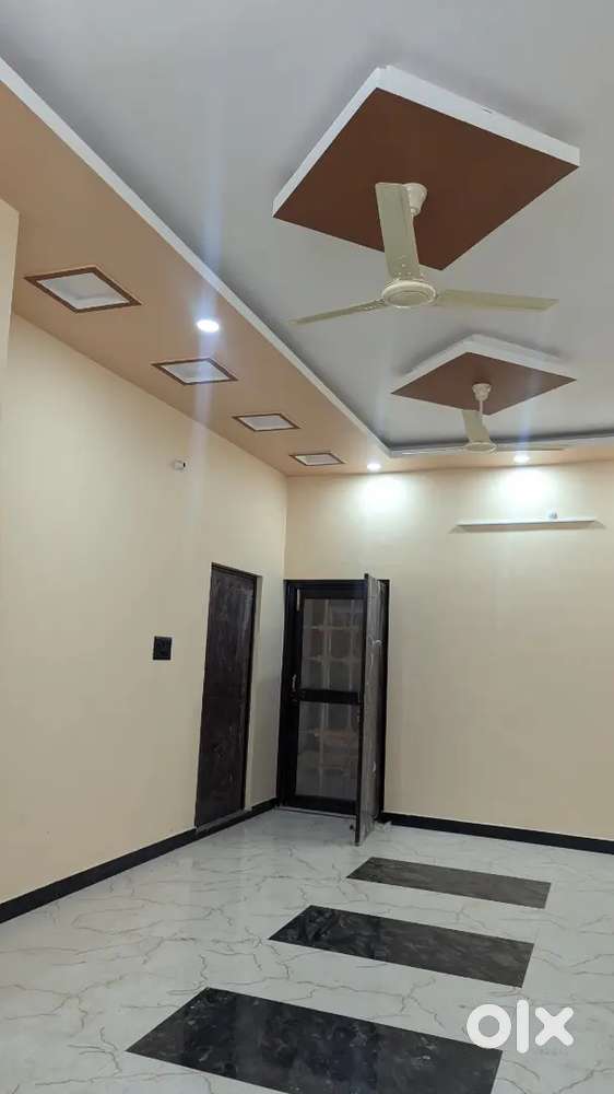,2bhk, big house available for family & girls