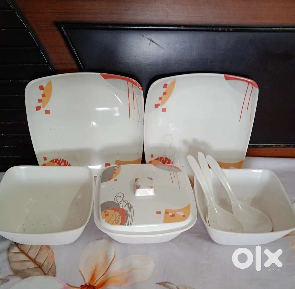 Melamine dinner set