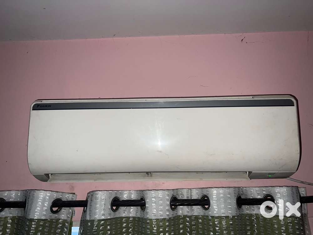 Daikin 1.5 ton Split AC