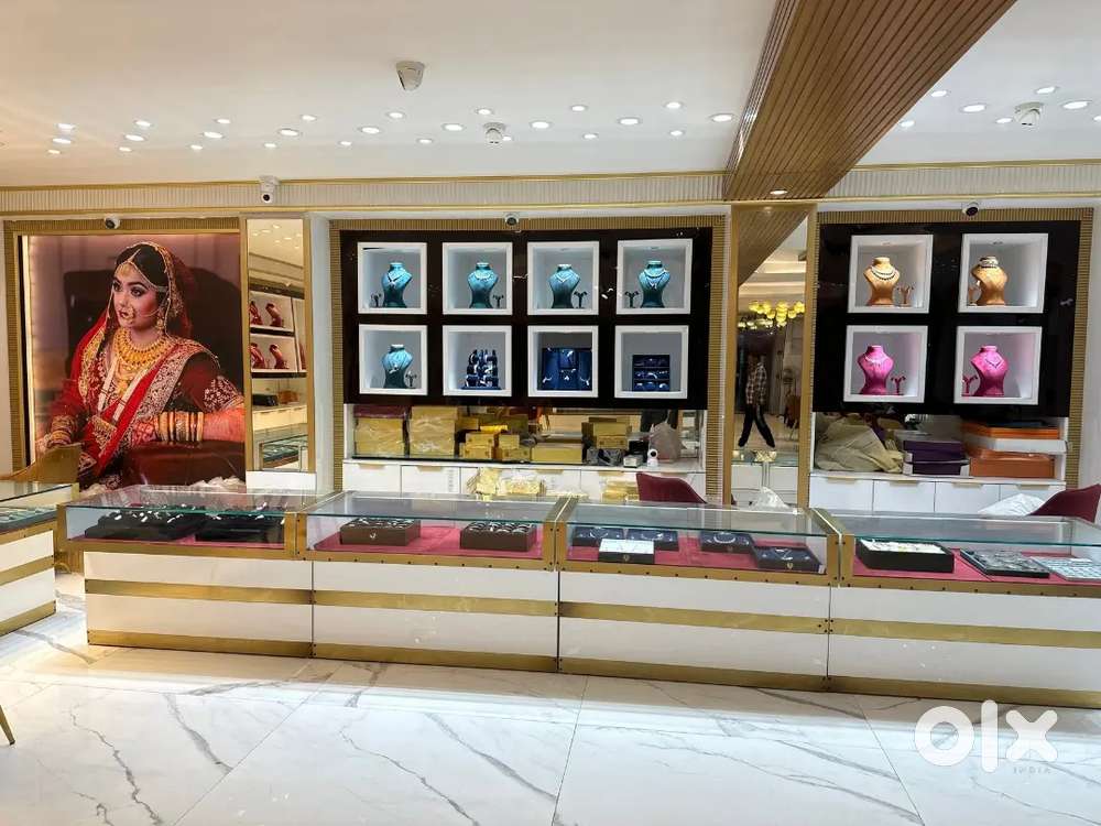 !! URGENT REQUIREMENT FOR JWELLERY SHOWROOM IN VARANASI LOCATION!!