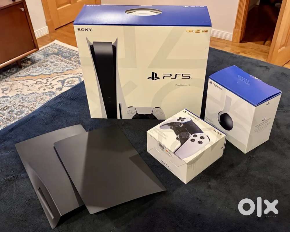 PlayStation 5 Disc Edition Bundle – Excellent Conditions