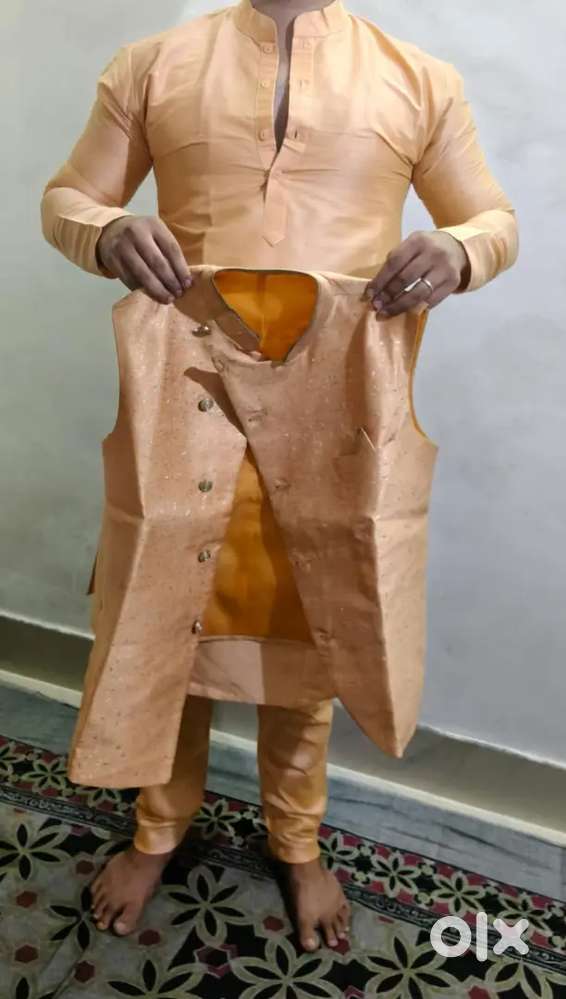 Party wear traditional kurta pajama sadri set