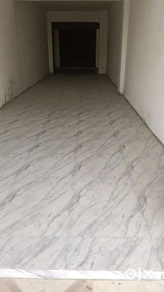 Rent Shop 550 Sqft. Frount ON Divider Road Indira Nagar Lucknow