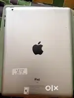 Ipad mini 2 old model silver colour 12gb with charger