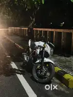 SUZUKI GIXXER, FIRST OWNER, NEW TYRES, ZERO DEPT INSURANCE