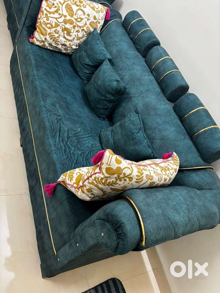 Sofa set 3+1+1 plus ottoman