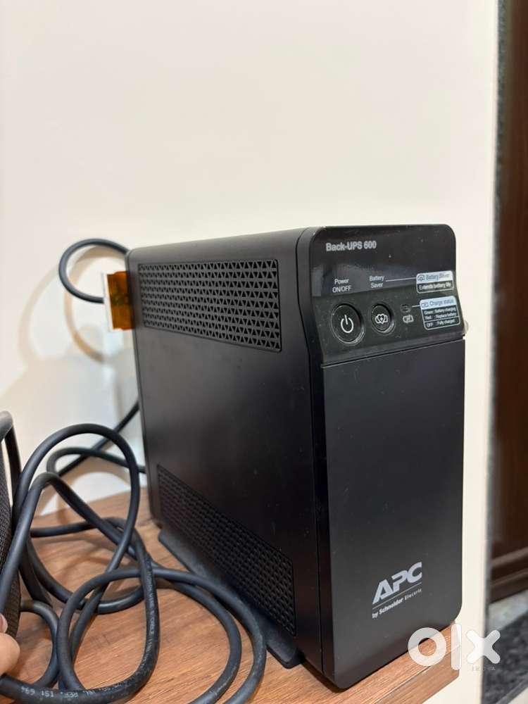 UPS APC 600VA