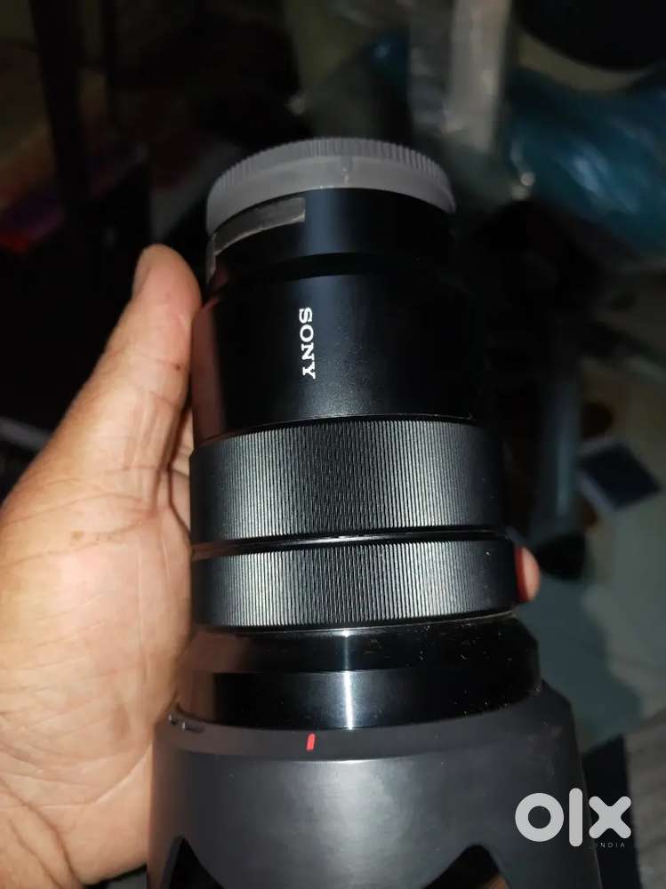 Sony 18-105 lens APS-C