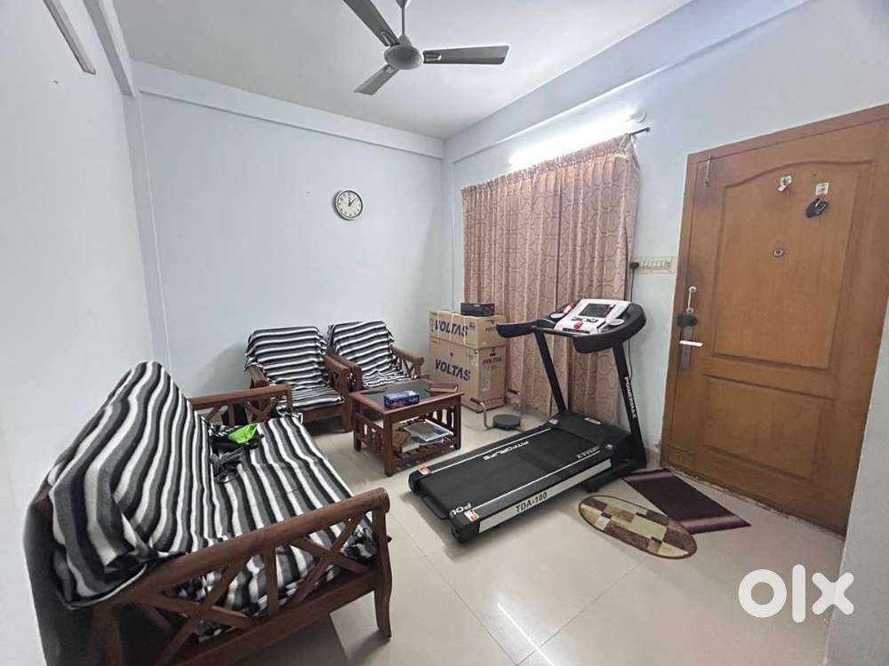 1075 sqft flat/ 3 bhk/39 lakh Pookunnam Thrissur