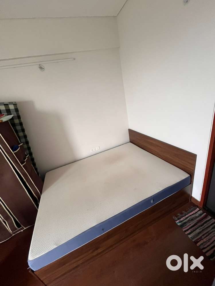 Wakefit bed and mattress queen size