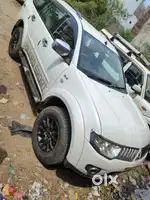 Sab ok gadi hai. Ac child. New tyre . Sab kuch best hai.