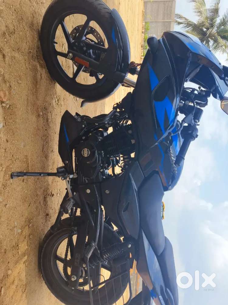 Wall showroom services history