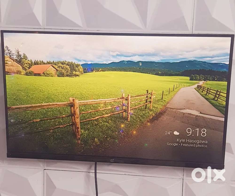 Smart LED TV (32 Inch)